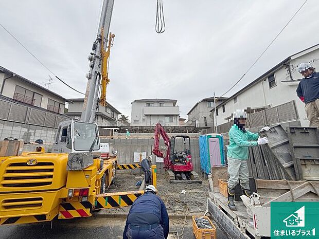 【外観】周辺は落ち着いた街並みの住宅地!子育てがしやすい住環境です!まだ未完成ですが、現地でしかわからない事もございます。是非一度ご覧ください。