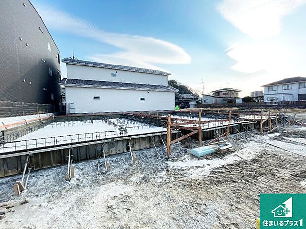 【外観】現在建築中!落ち着いた街並みで新生活を始めることが出来そう!周辺の物件も併せてご紹介させて頂きます!