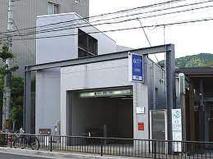 京都市地下鉄東西線 　御陵駅 徒歩1760m