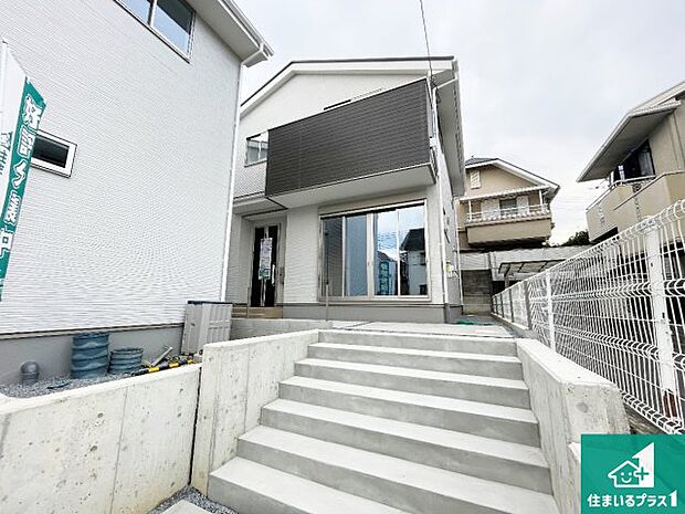 【外観】安心の10年保証!外観を美しく保ち、雨水で汚れを落とします!気になることがありましたら、お気軽にお問い合わせください!