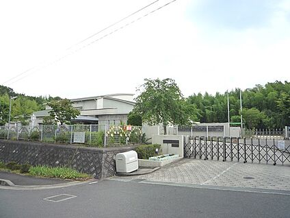 木津川市立木津保育園 徒歩528m