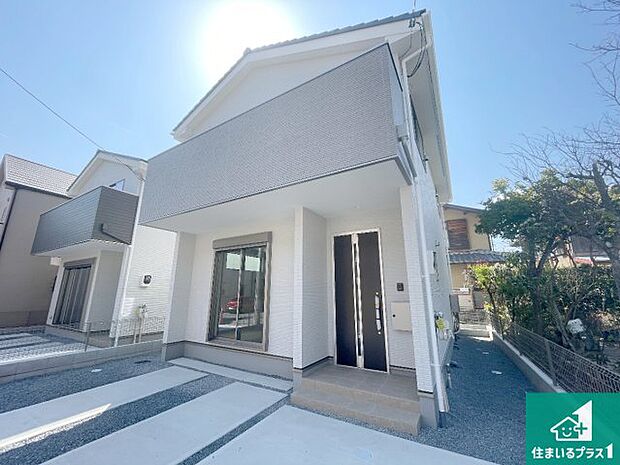 【外観】安心の10年保証！外観を美しく保ち、雨水で汚れを落とします！気になることがありましたら、お気軽にお問い合わせください！