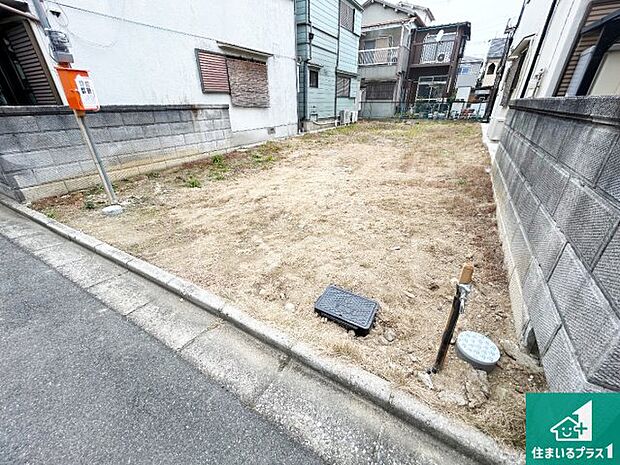 【外観】周辺は落ち着いた街並みの住宅地!子育てがしやすい住環境です!まだ未完成ですが、現地でしかわからない事もございます。是非一度ご覧ください。