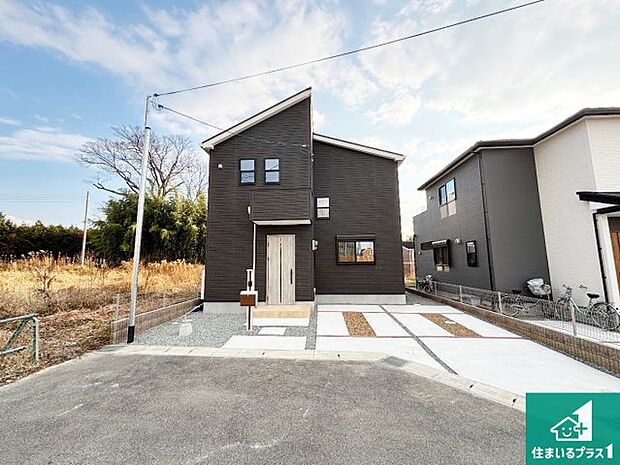 【外観】安心の10年保証!外観を美しく保ち、雨水で汚れを落とします!気になることがありましたら、お気軽にお問い合わせください!