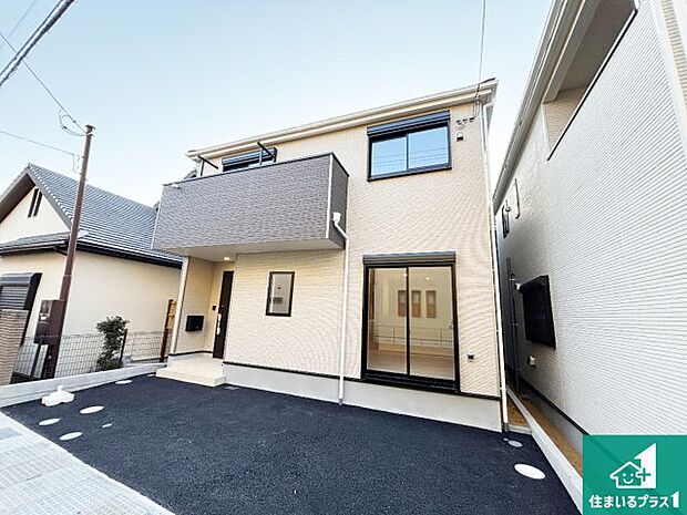 【外観】安心の10年保証!外観を美しく保ち、雨水で汚れを落とします!気になることがありましたら、お気軽にお問い合わせください!