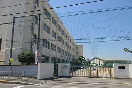 高槻市立南大冠小学校 徒歩475m
