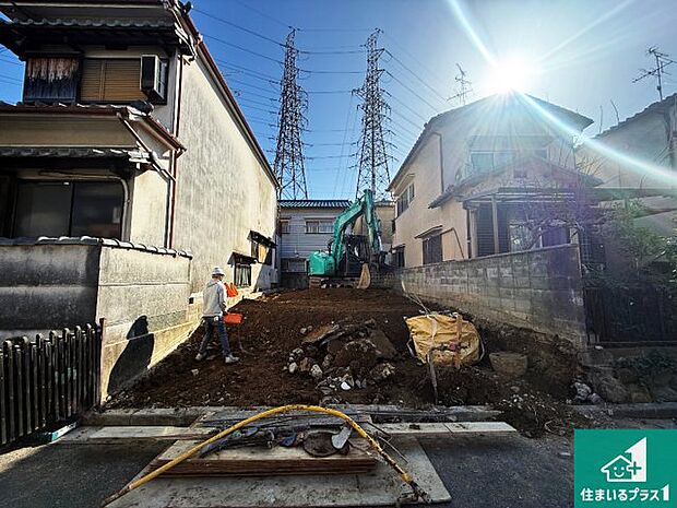 【外観】周辺は落ち着いた街並みの住宅地！子育てがしやすい住環境です！まだ未完成ですが、現地でしかわからない事もございます。是非一度ご覧ください。
