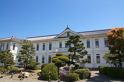 近江八幡市立八幡小学校 徒歩600m