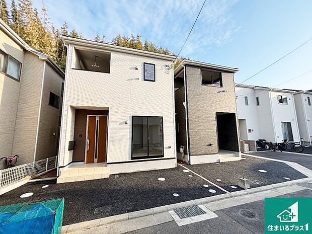 【外観】安心の10年保証!外観を美しく保ち、雨水で汚れを落とします!気になることがありましたら、お気軽にお問い合わせください!