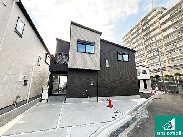 【外観】安心の10年保証!外観を美しく保ち、雨水で汚れを落とします!気になることがありましたら、お気軽にお問い合わせください!