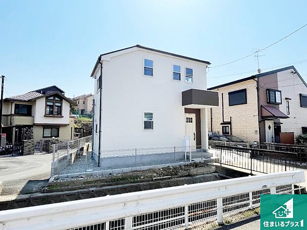 【外観】周辺は落ち着いた街並みの住宅地!子育てがしやすい住環境です!気になることがありましたら、お気軽にお問い合わせください!