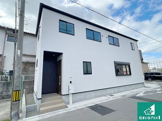 【外観】安心の10年保証!外観を美しく保ち、雨水で汚れを落とします!気になることがありましたら、お気軽にお問い合わせください!