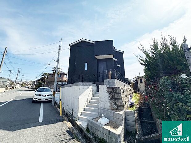 【外観】安心の10年保証!外観を美しく保ち、雨水で汚れを落とします!気になることがありましたら、お気軽にお問い合わせください!