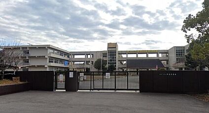 猪名川町立清陵中学校 徒歩2500m