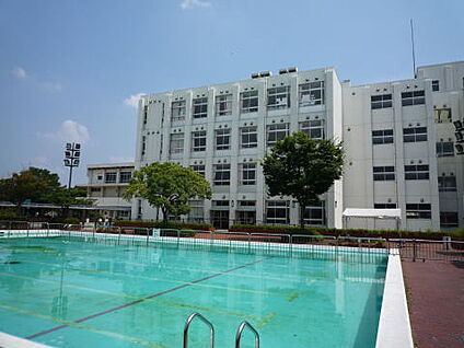 伊丹市立鴻池小学校 徒歩290m