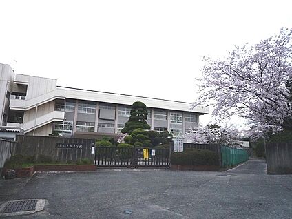 上牧町立上牧小学校 徒歩1880m