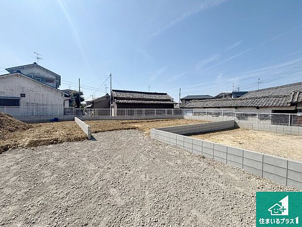 【外観】現在建築中！落ち着いた街並みで新生活を始めることが出来そう！周辺の物件も併せてご紹介させて頂きます！