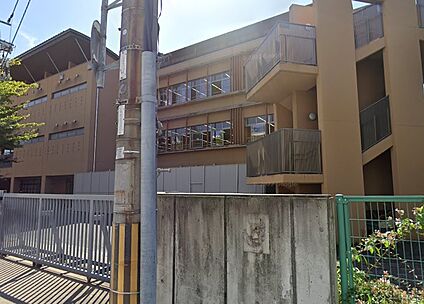尼崎市立杭瀬小学校 徒歩700m
