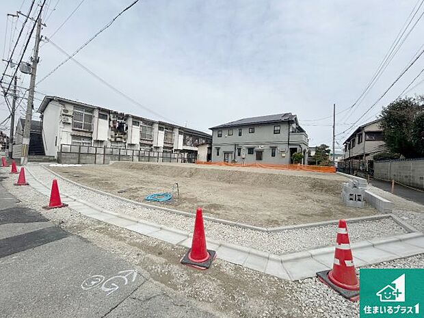 【外観】現在建築中！落ち着いた街並みで新生活を始めることが出来そう！周辺の物件も併せてご紹介させて頂きます！