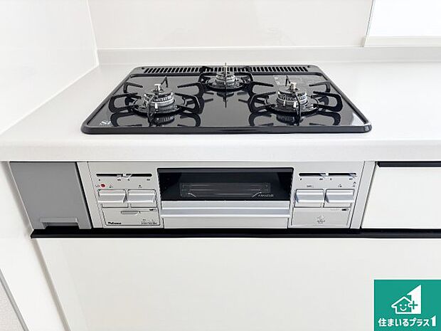 【コンロ】ダブル高火力Siセンサー付きコンロ!3口あるので、まとめて料理をする時も大活躍!