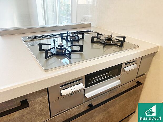 【コンロ】同時進行で使える３口ガスコンロ！ 