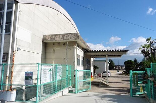 香芝市立二上小学校