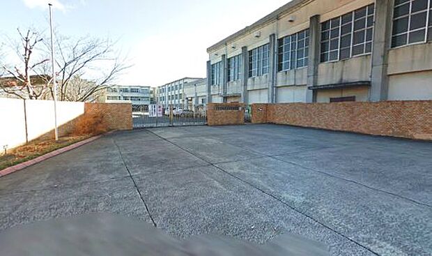 香芝市立香芝西中学校