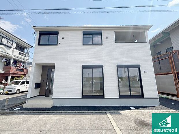 【外観】安心の10年保証！外観を美しく保ち、雨水で汚れを落とします！気になることがありましたら、お気軽にお問い合わせください！