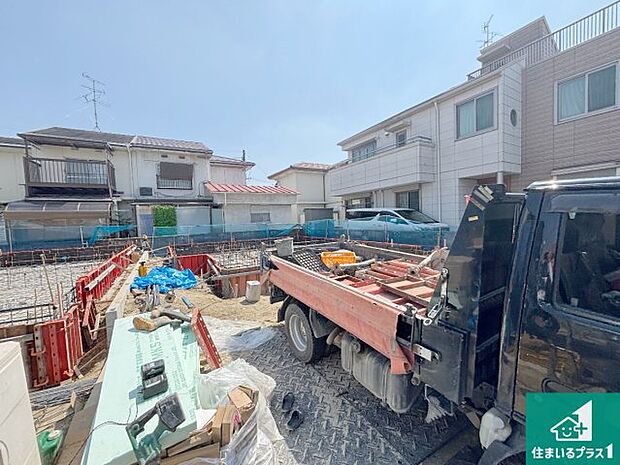 【外観】現在建築中！落ち着いた街並みで新生活を始めることが出来そう！周辺の物件も併せてご紹介させて頂きます！