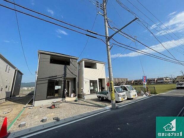 【外観】現在建築中！落ち着いた街並みで新生活を始めることが出来そう！周辺の物件も併せてご紹介させて頂きます！