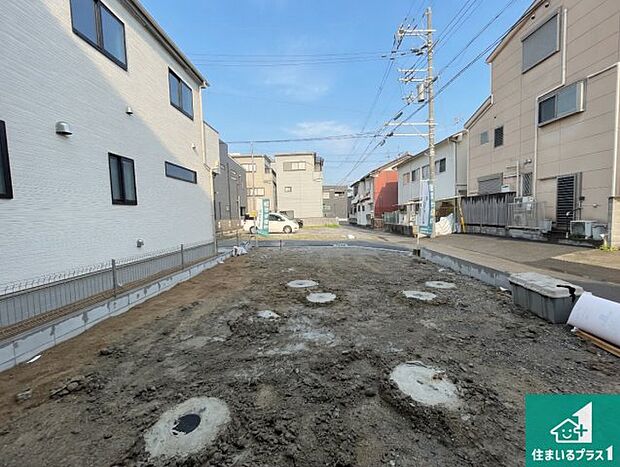 【外観】現在建築中！落ち着いた街並みで新生活を始めることが出来そう！周辺の物件も併せてご紹介させて頂きます！