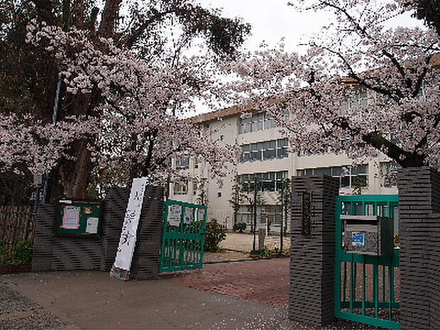 伊丹市立北中学校