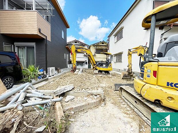 【外観】建築中ですが現地を見ると分かる事もございますので、ぜひ一度現地をご覧ください。