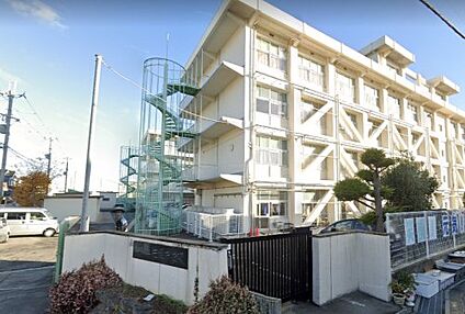 大和高田市立片塩中学校 徒歩550m