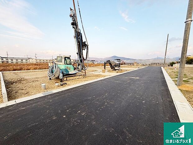 【外観】建築中ですが現地を見ると分かる事もございますので、ぜひ一度現地をご覧ください。