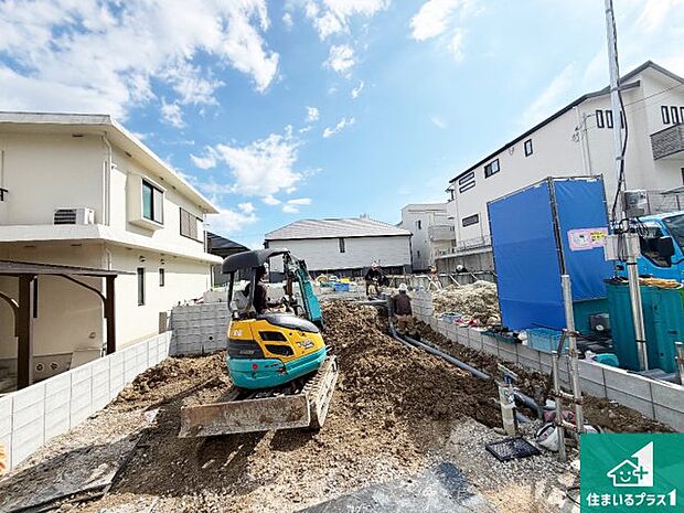 【外観】現在建築中!落ち着いた街並みで新生活を始めることが出来そう!周辺の物件も併せてご紹介させて頂きます!