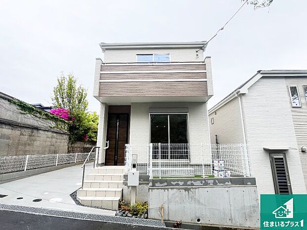 【外観】安心の10年保証！外観を美しく保ち、雨水で汚れを落とします！気になることがありましたら、お気軽にお問い合わせください！