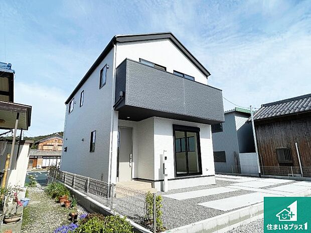 【外観】お客様に長く安心して住んでいだだける事にこだわった家づくり！住んでからのアフターサービスにもしっかりと取り組んでいます！