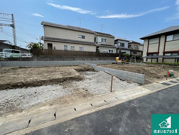 【外観】現在建築中！落ち着いた街並みで新生活を始めることが出来そう！周辺の物件も併せてご紹介させて頂きます！
