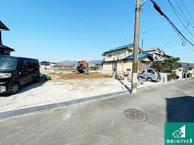 【外観】現在建築中！落ち着いた街並みで新生活を始めることが出来そう！周辺の物件も併せてご紹介させて頂きます！