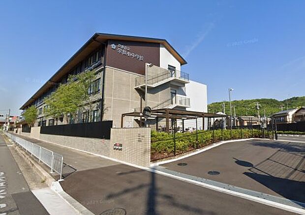 京都市立栄桜小中学校