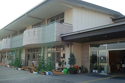 こまだ保育所 徒歩880m