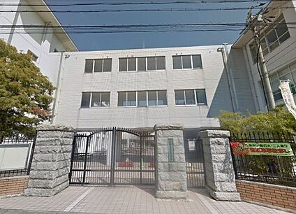 京都市立上里小学校 徒歩607m