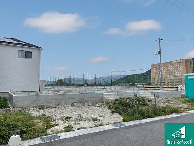 【外観】現在建築中！落ち着いた街並みで新生活を始めることが出来そう！周辺の物件も併せてご紹介させて頂きます！