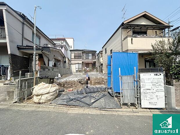 【外観】現在建築中！落ち着いた街並みで新生活を始めることが出来そう！周辺の物件も併せてご紹介させて頂きます！