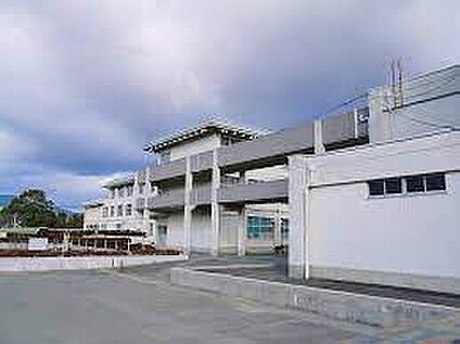 木津川市立泉川中学校 徒歩1500m