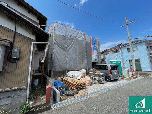 【外観】現在建築中!落ち着いた街並みで新生活を始めることが出来そう!周辺の物件も併せてご紹介させて頂きます!