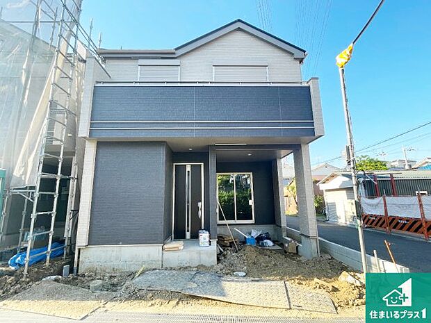 【外観】現在建築中！落ち着いた街並みで新生活を始めることが出来そう！周辺の物件も併せてご紹介させて頂きます！