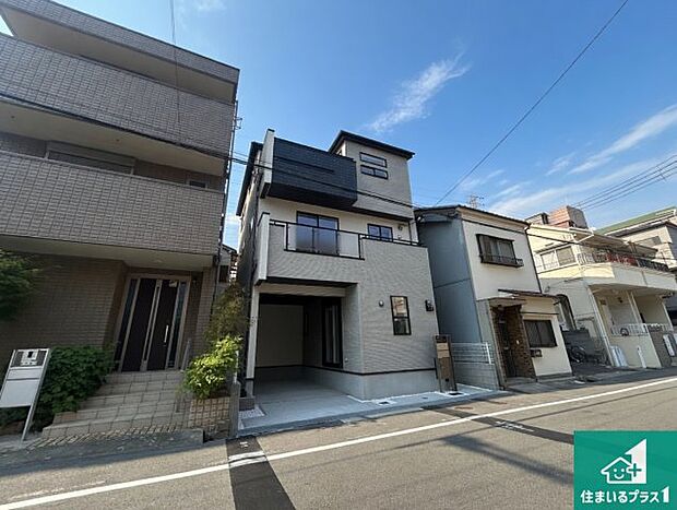【外観】安心の10年保証!外観を美しく保ち、雨水で汚れを落とします!気になることがありましたら、お気軽にお問い合わせください!