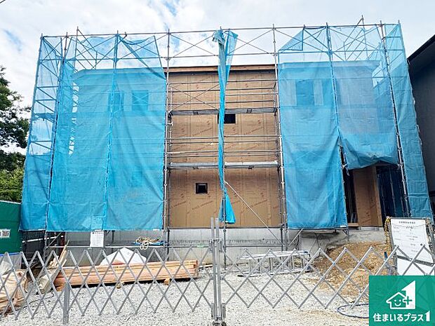 【外観】周辺は落ち着いた街並みの住宅地！子育てがしやすい住環境です！まだ未完成ですが、現地でしかわからない事もございます。是非一度ご覧ください。